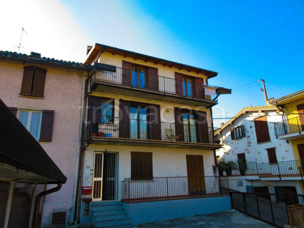 Appartamento in vendita a Nembro via Palma il Vecchio