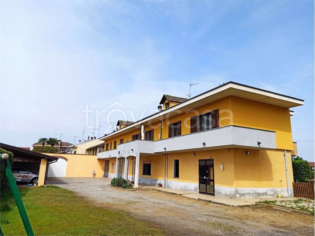Casa Indipendente in vendita a Parona vicolo Carducci, 2 a