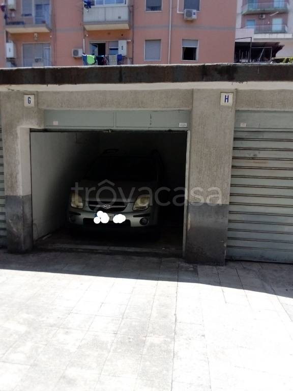 Garage in affitto a Catania viale Alvise Cadamosto