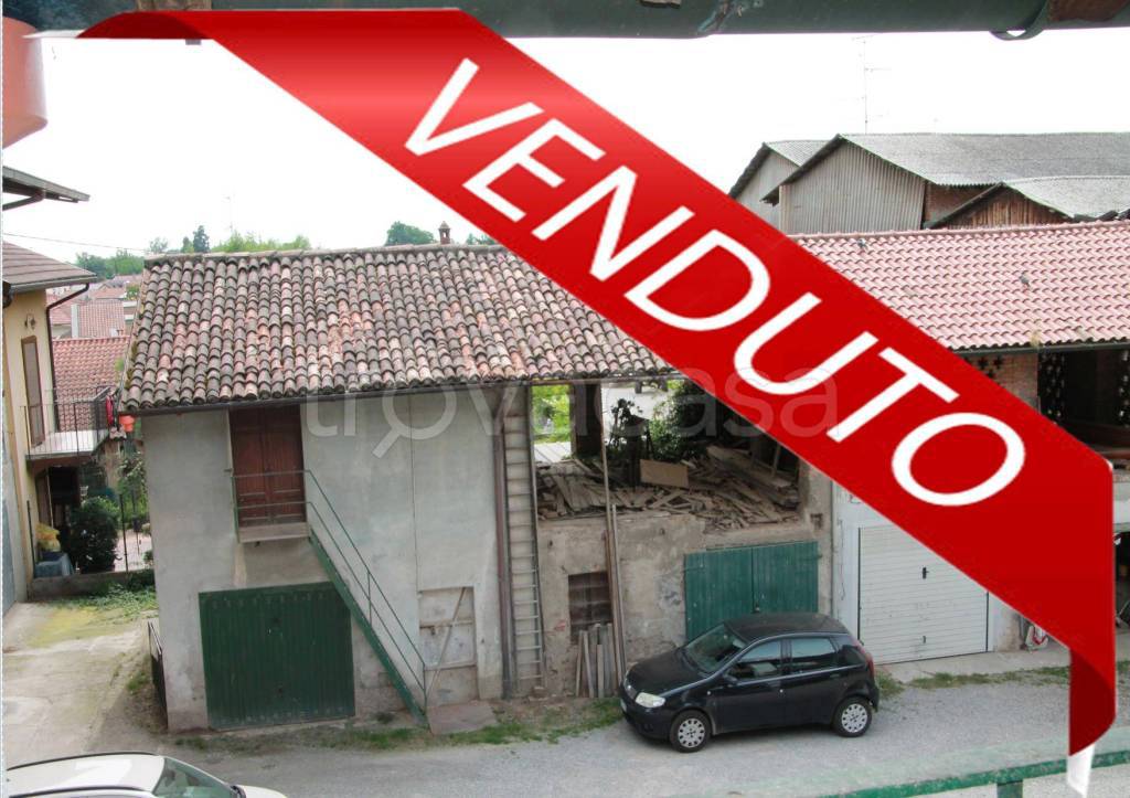 Rustico in vendita a Lesmo via Cascina Variona, 1