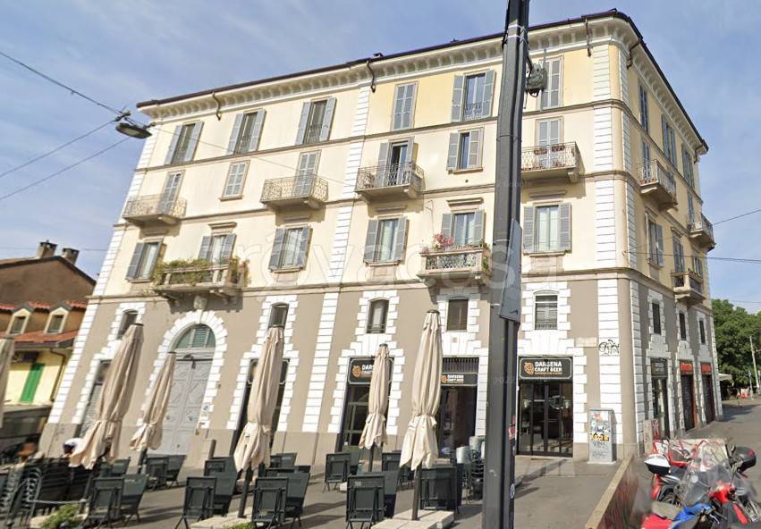 Appartamento in vendita a Milano alzaia Naviglio Pavese, 2