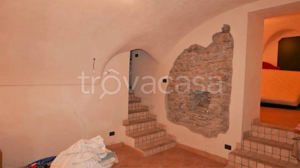 Appartamento in vendita a San Biagio della Cima via Dante Alighieri