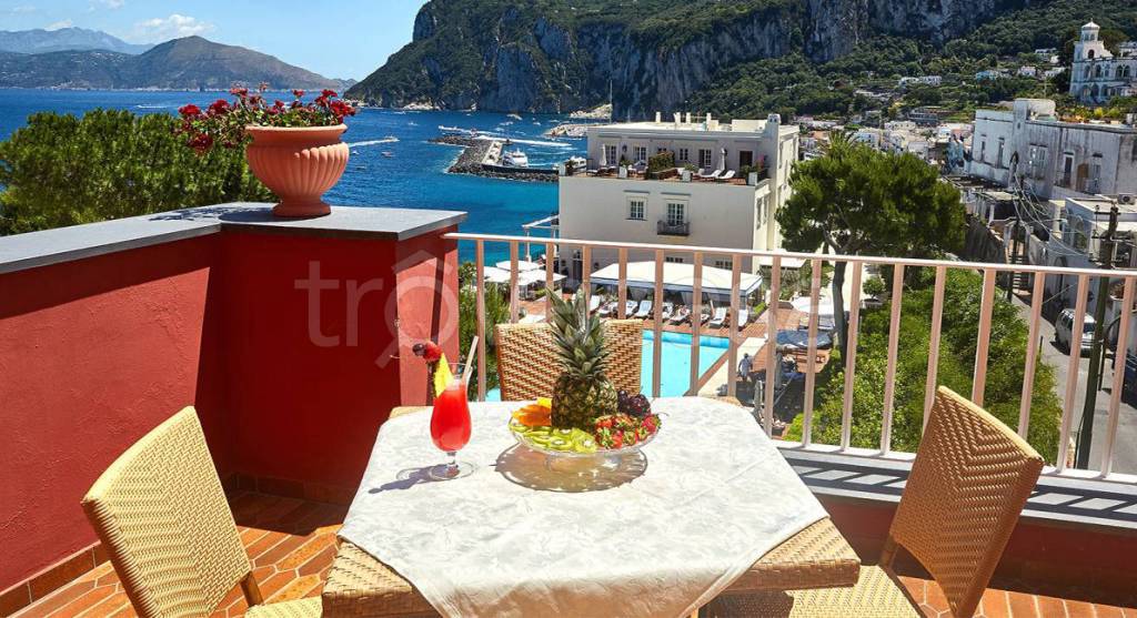 Appartamento in vendita a Capri via Marina Grande, 217