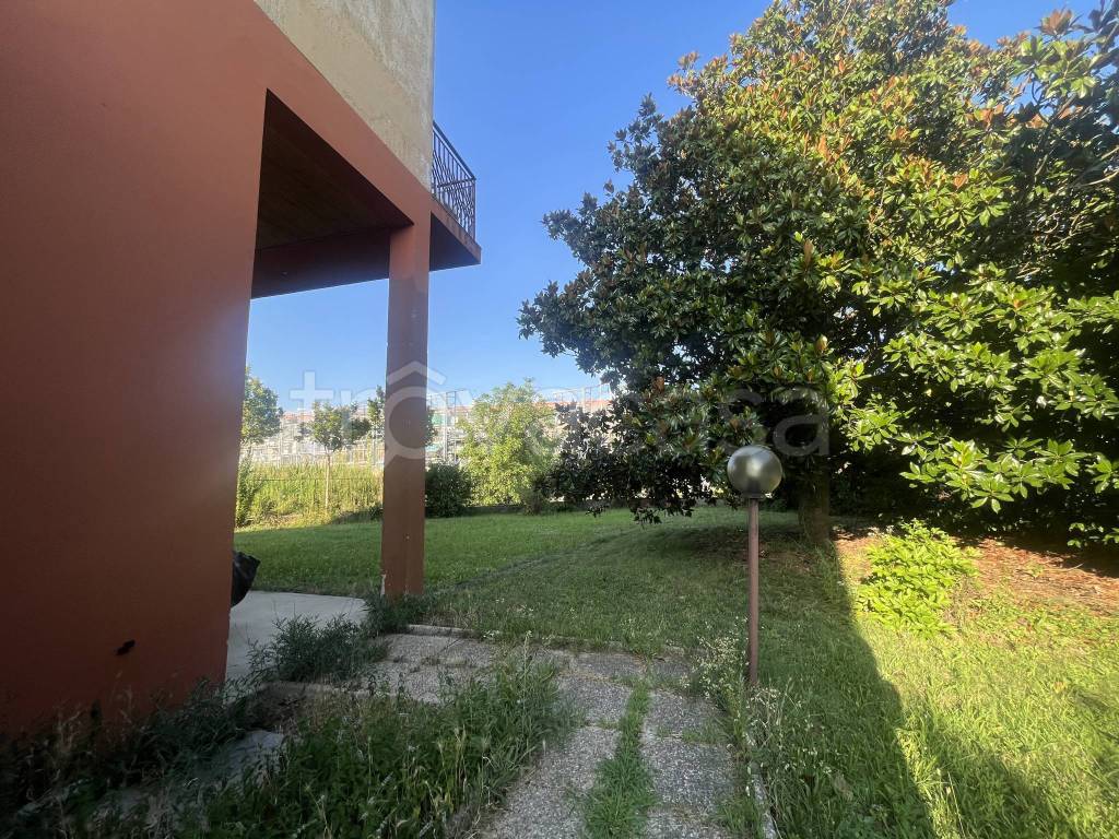 Villa in vendita a Tavagnacco via Madonnina