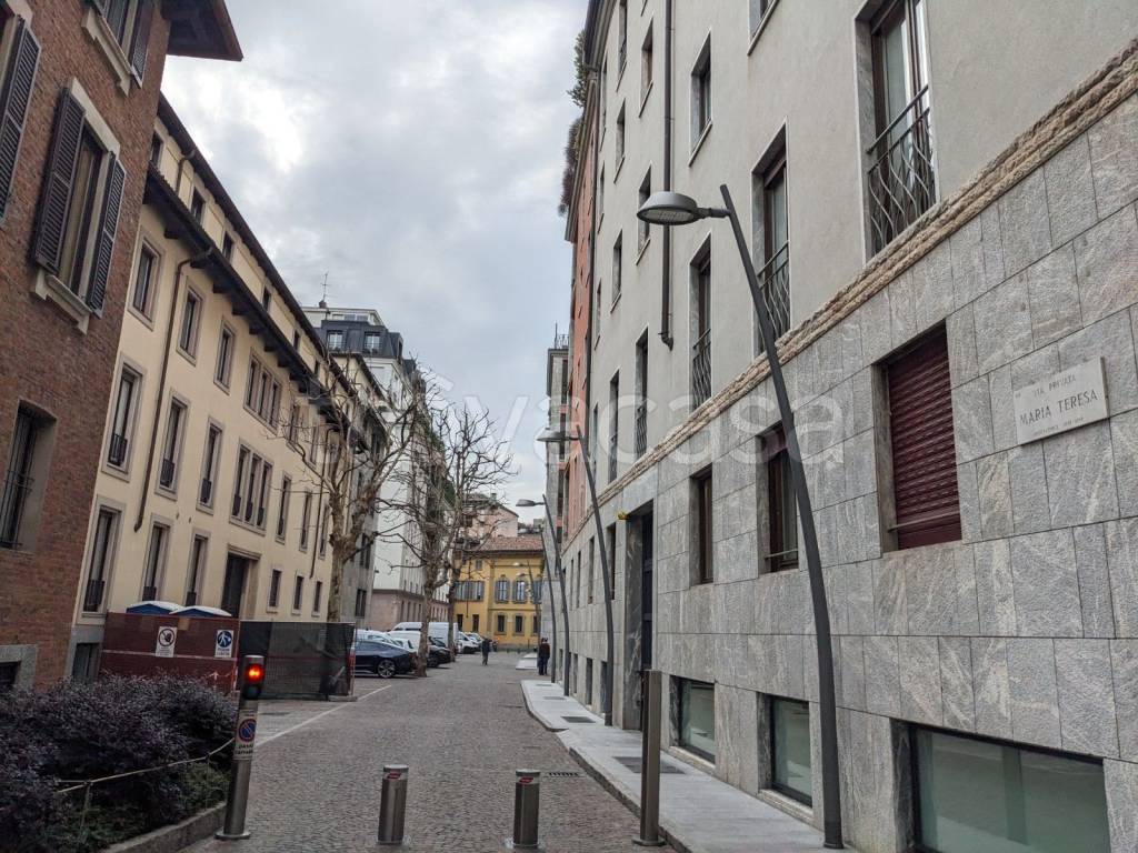 Ufficio in affitto a Milano via Maria Teresa