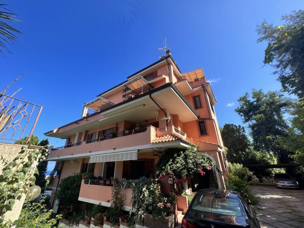 Appartamento in vendita a Vibo Valentia contrada Sant'Andrea, 49
