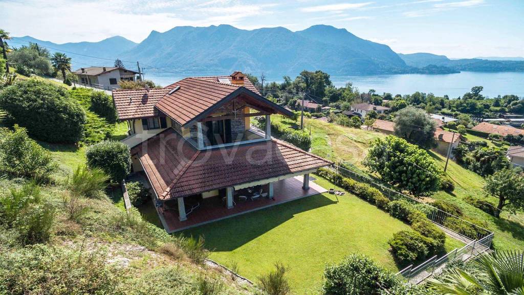 Villa in vendita a Ghiffa via alle Alpi