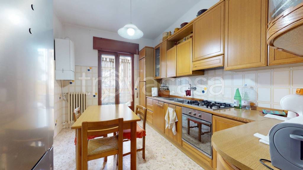 Appartamento in vendita a Ceglie Messapica via Matera, 5
