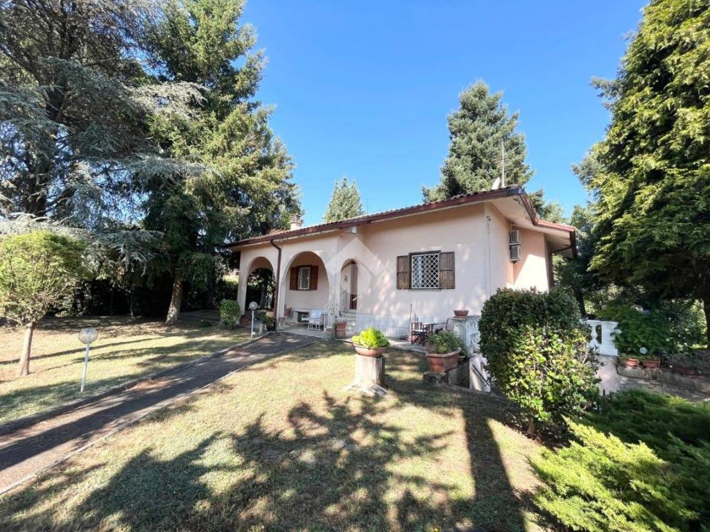 Villa in vendita a Rocca Priora via del Vergaro, 6