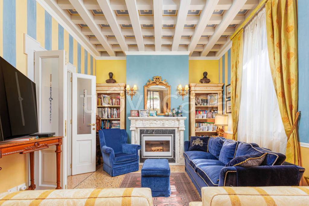 Villa in vendita a Conegliano via 28 Aprile