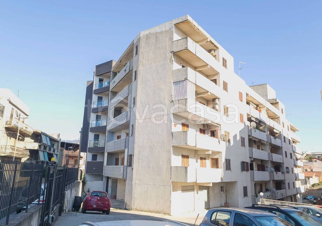 Appartamento in vendita a Reggio di Calabria via San Giorgio Extra, 4A
