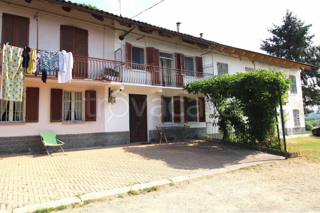 Casa Indipendente in vendita a San Damiano d'Asti frazione Gorzano, 81