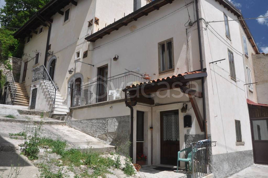 Casa Indipendente in vendita a Pescocostanzo via Sopra la Pianura