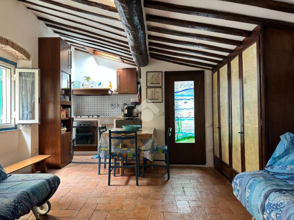 Appartamento in vendita a Lerici via Giacopello, 23