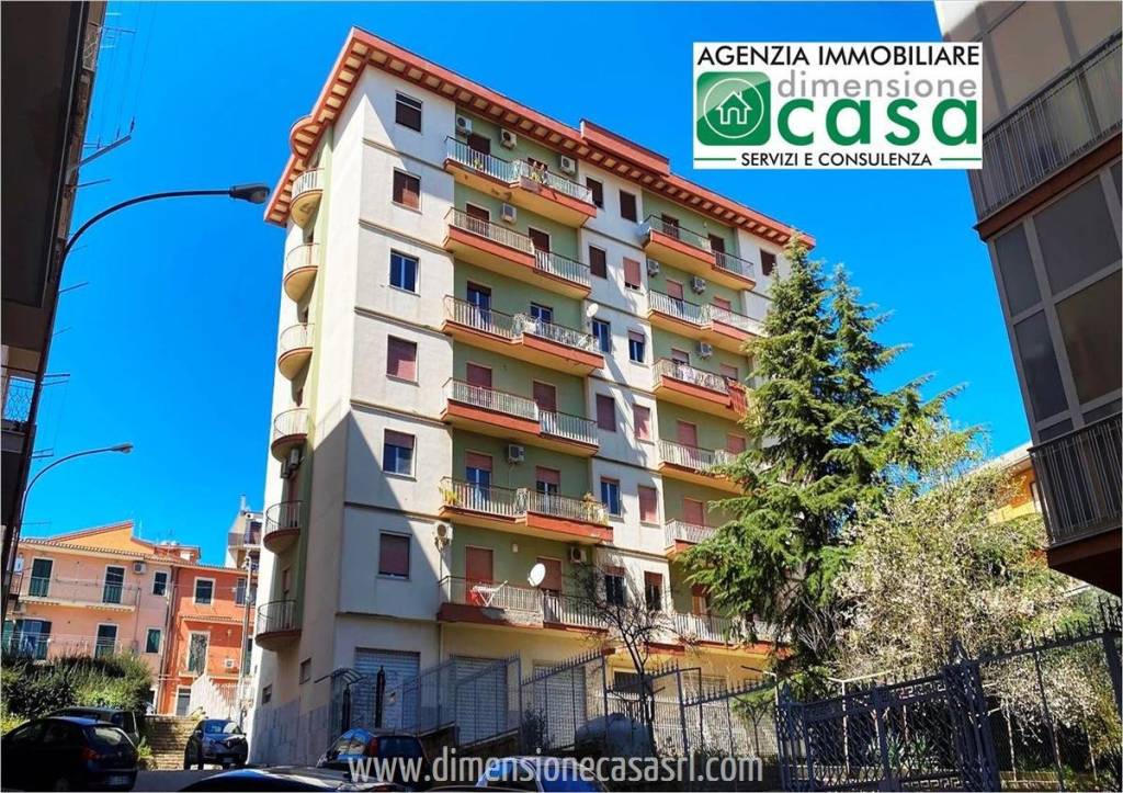 Appartamento in vendita a San Cataldo via Giuseppe Toniolo, 4
