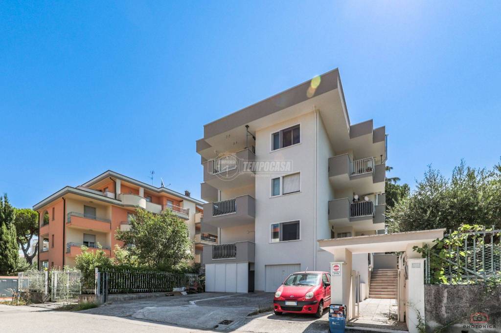 Appartamento in vendita a Riccione viale Licata