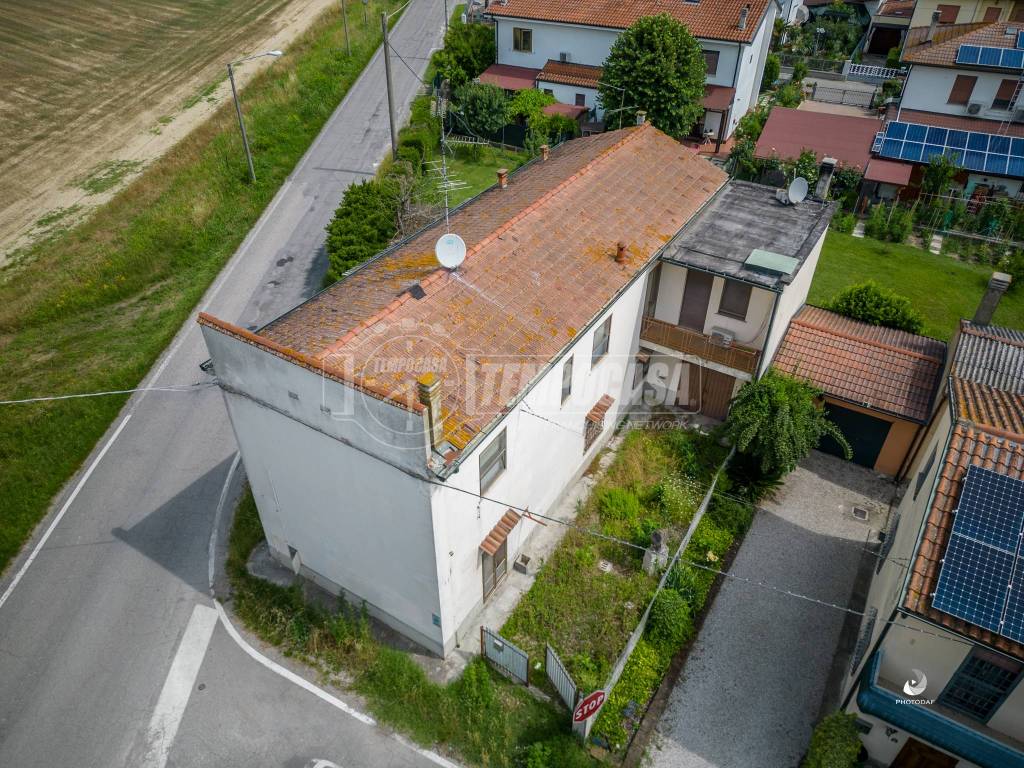 Villa in vendita a Molinella via Severino Ferrari, 1
