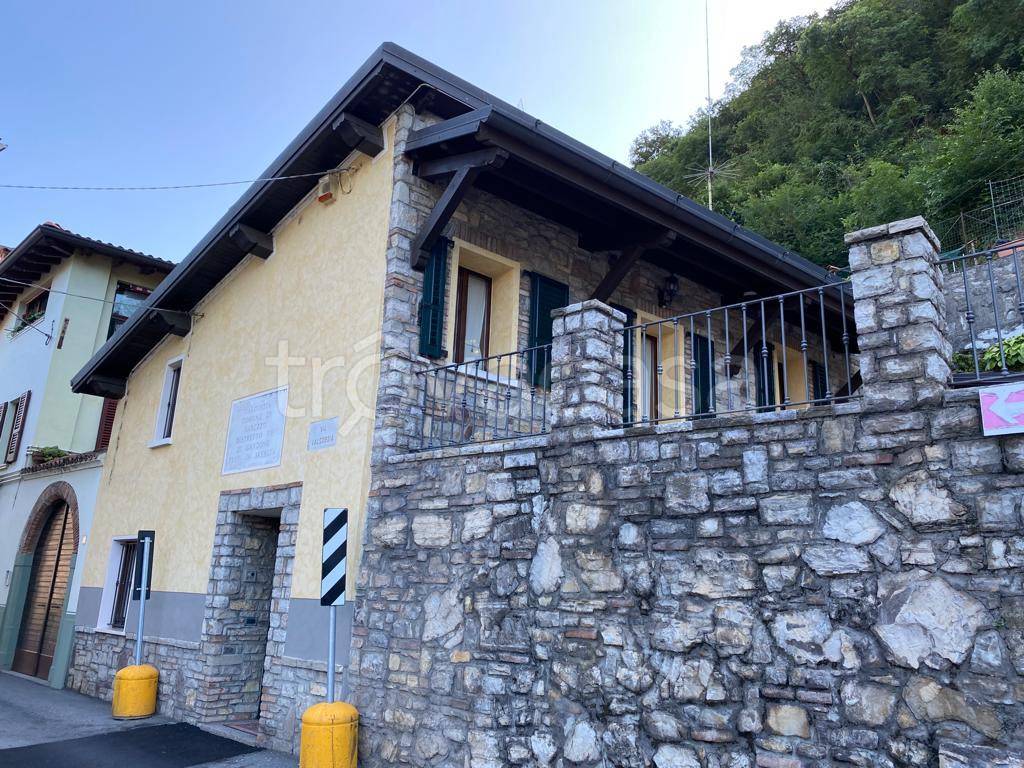 Villa a Schiera in vendita a Sarezzo via Valgobbia