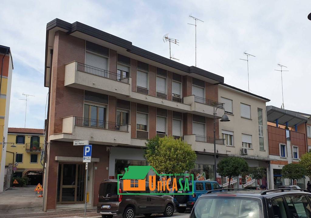 Appartamento in vendita a Monfalcone via Duca d'Aosta, 63