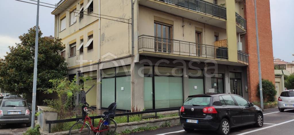 Ufficio in vendita a Pesaro via Montenevoso, 23