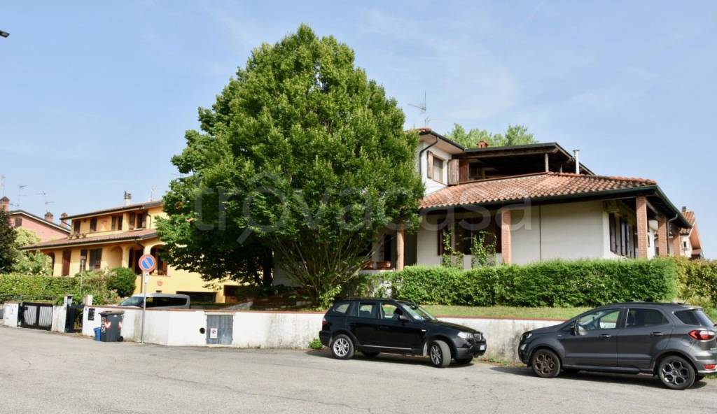 Villa a Schiera in vendita a Baricella via Falcone, 37