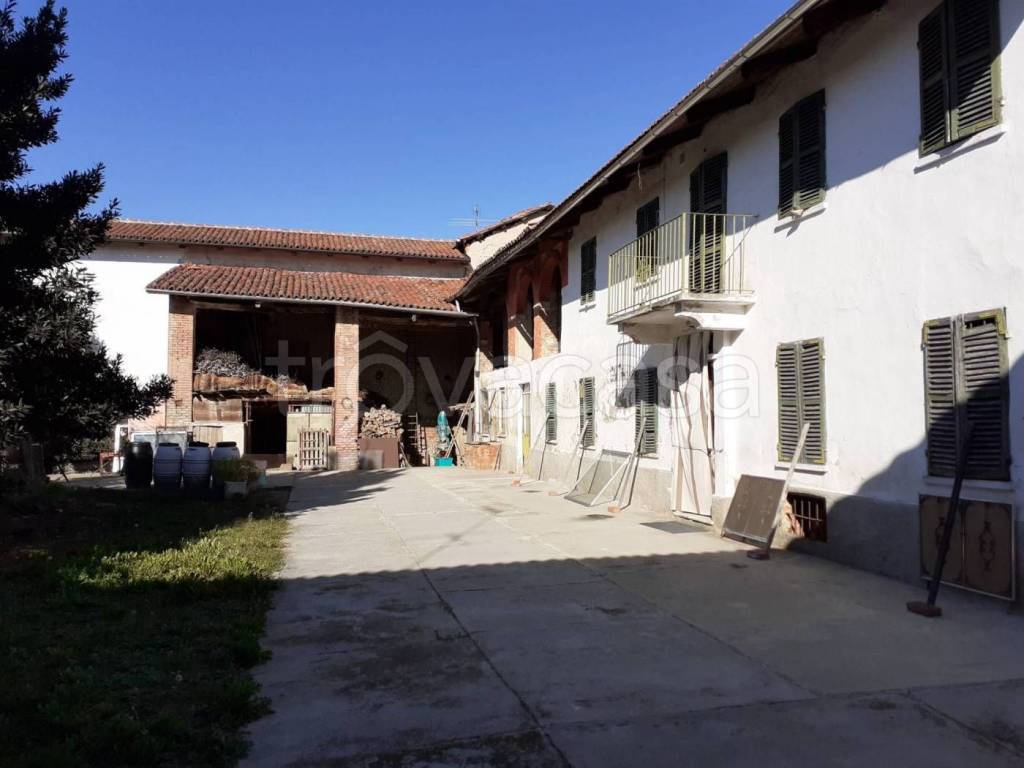 Casale in in vendita da privato a Revigliasco d'Asti strada Salairolo, 71