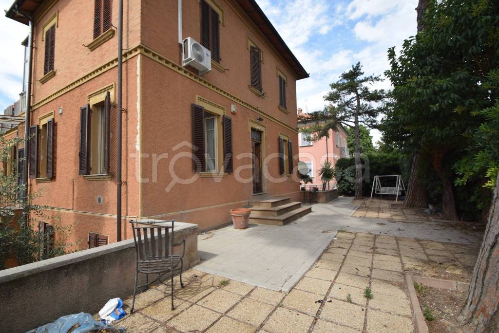 Appartamento in vendita a Foligno viale Ancona