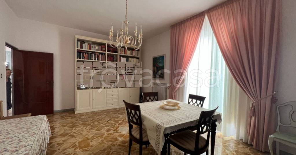 Appartamento in vendita a Giovinazzo via Sottotenente Magrone