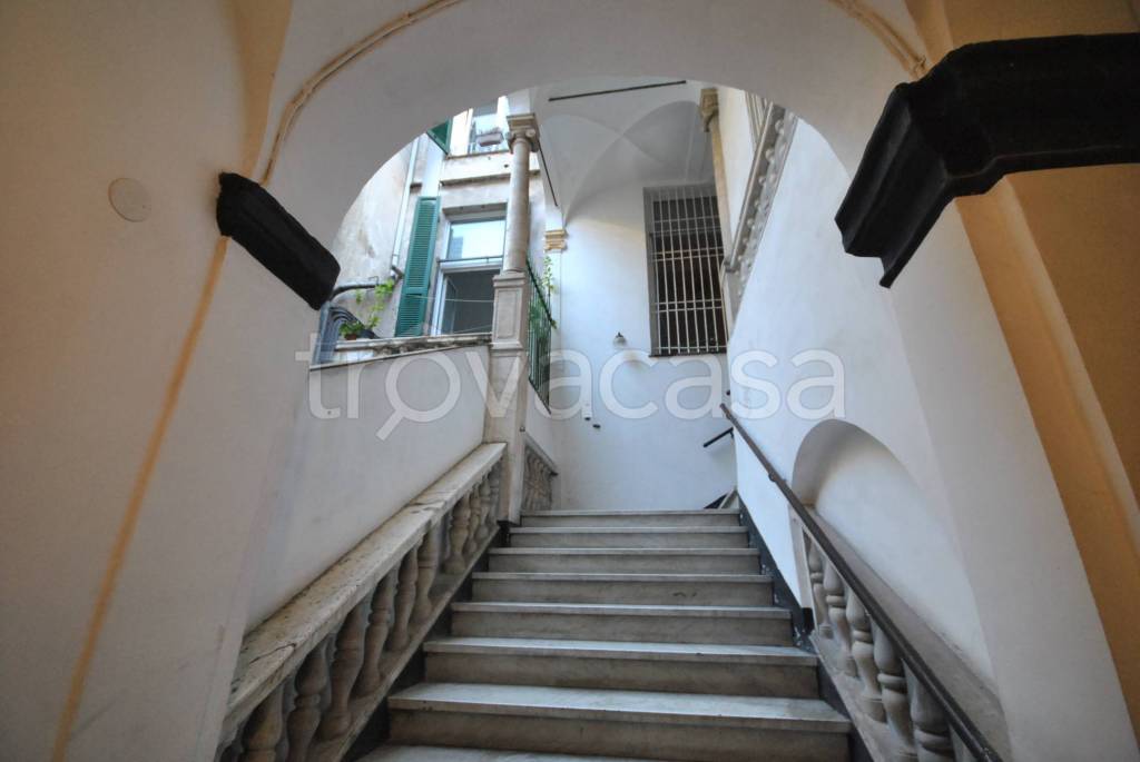 Appartamento in vendita a Genova via di San Bernardo, 21