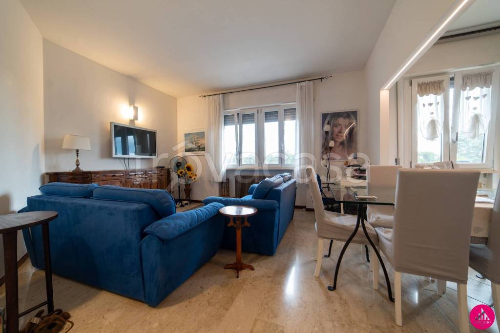 Appartamento in vendita a Roveredo in Piano via Francesco Petrarca