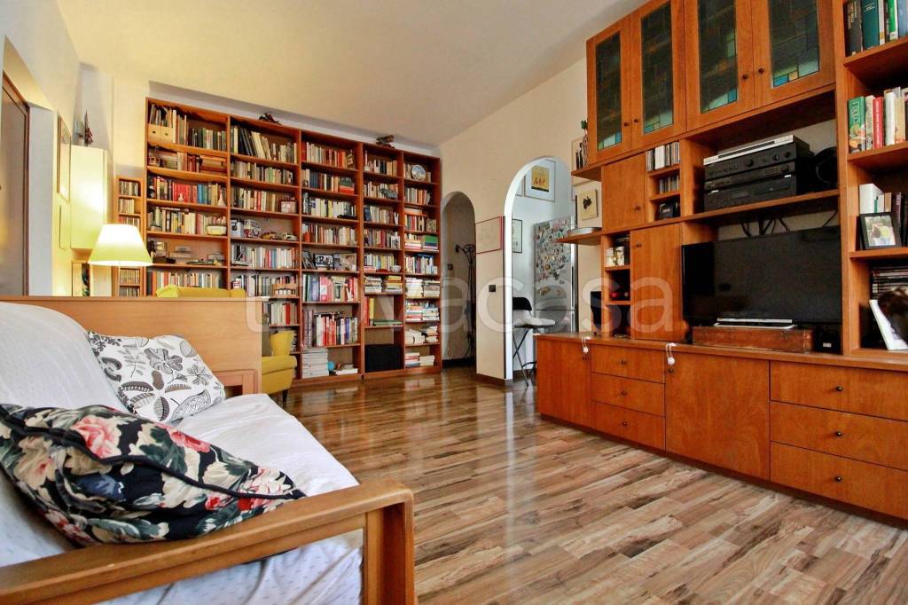 Appartamento in vendita a Milano via Tito Vignoli, 30