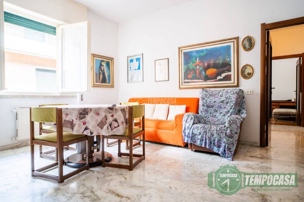 Appartamento in vendita a Chiavari via Emanuele Rambaldi