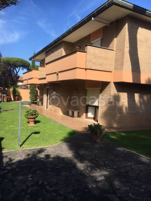 Villa in in vendita da privato ad Anzio via delle Magnolie, 3