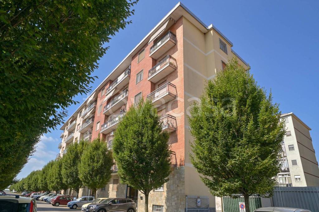 Appartamento in vendita a Nichelino via Goffredo Mameli, 4
