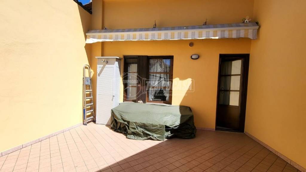 Appartamento in vendita a Corneliano d'Alba via Pierino Cavagnolo, 9