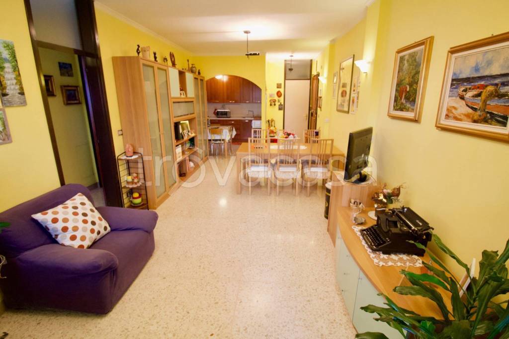Appartamento in vendita a Moncalieri via Pasubio, 36