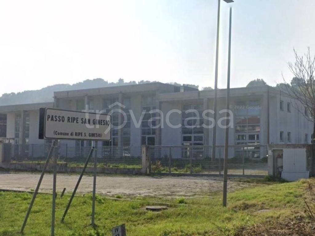 Capannone Industriale in vendita a Ripe San Ginesio via Picena, 14