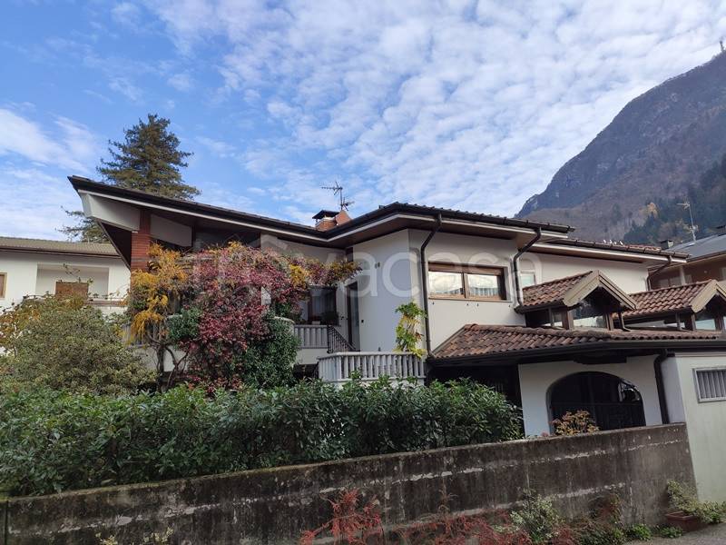 Villa in vendita a Tolmezzo via San Giovanni Bosco