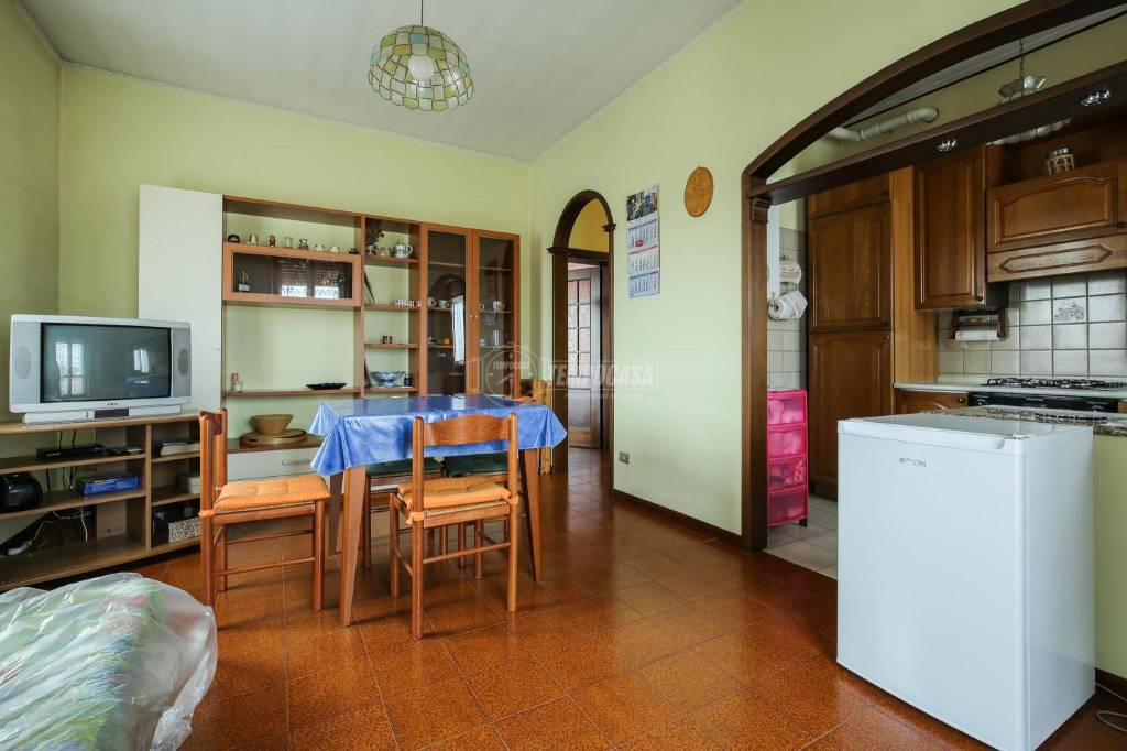 Appartamento in vendita a Castelvetro Piacentino viale Stazione