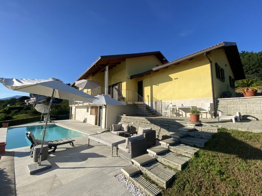 Villa in vendita a Viverone via Relenda, 19
