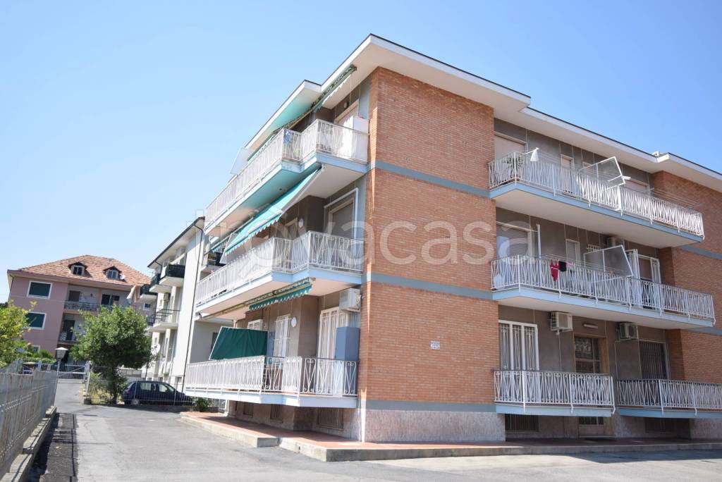 Appartamento in vendita a Diano Marina via Diano Calderina, 11