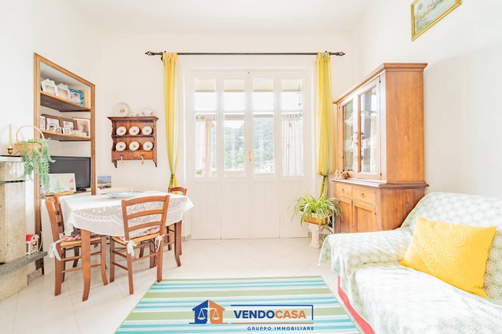 Appartamento in vendita a Montignoso via Corniolo, 86