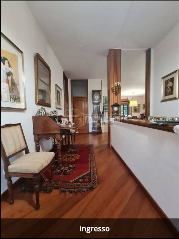 Villa in vendita a Reggio nell'Emilia via Nemo Sottili, 12