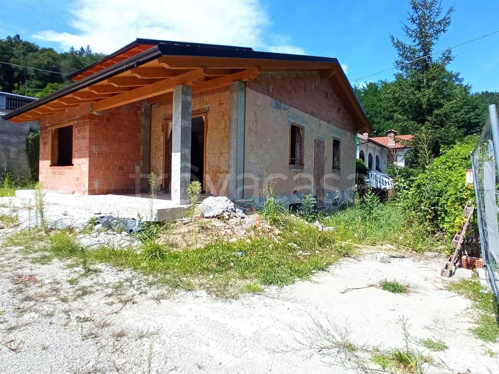 Villa in vendita a Borgo San Dalmazzo via Valdieri, 78
