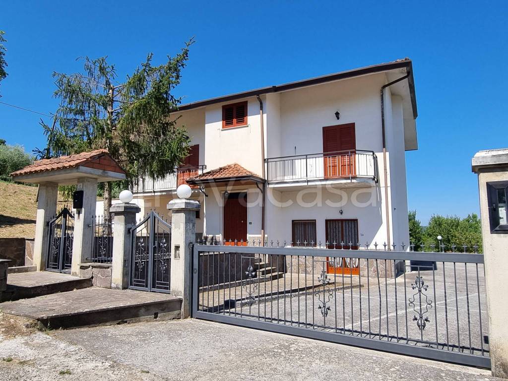 Villa in vendita a Montemarano contrada Iampenne