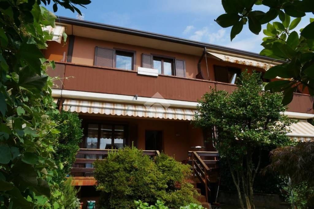 Villa a Schiera in vendita a San Fermo della Battaglia via borsellino, 17