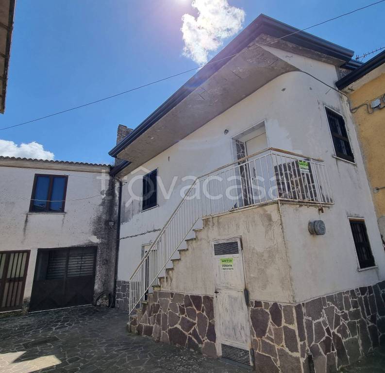 Appartamento in vendita a Santa Paolina frazione Viturano, 32