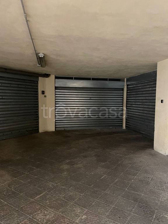 Garage in vendita a Francavilla Fontana via dell'Elmo