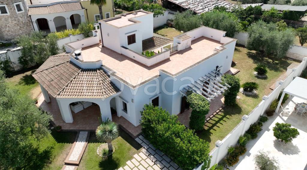 Villa in vendita a Trani contrada capirro I, 20