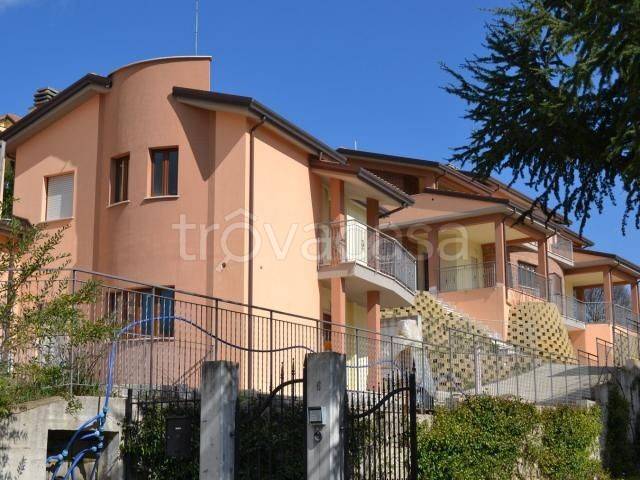Villa Bifamiliare in vendita a Panicale via della Resistenza, 5